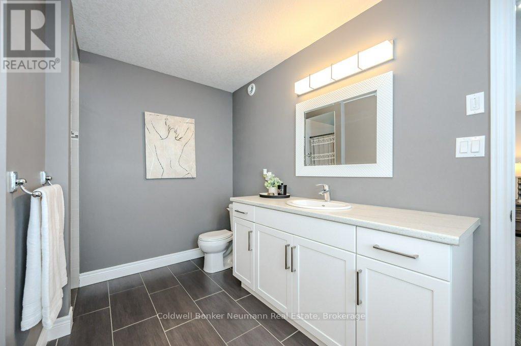 #21 254 GOSLING GARDENS - 40