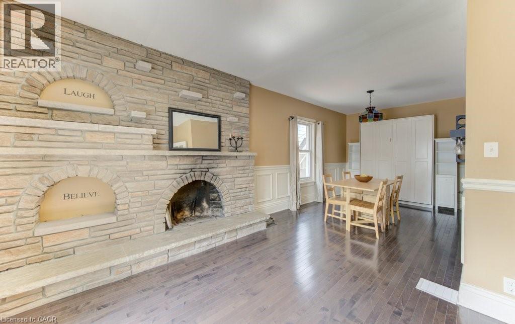 271 LONDON Road W - 5