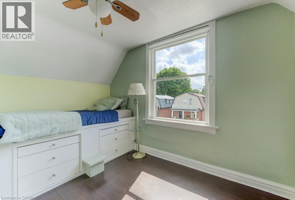 271 LONDON Road W - 26