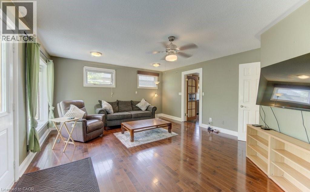 271 LONDON Road W - 13