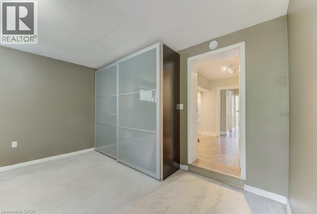 271 LONDON Road W - 17
