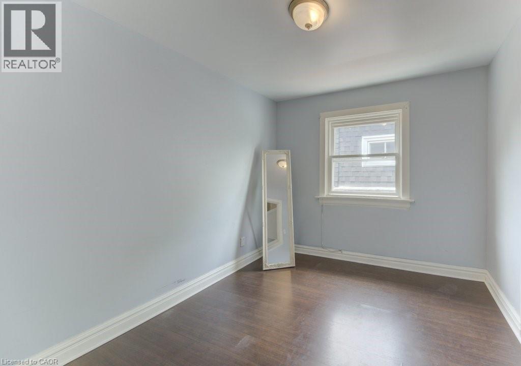 271 LONDON Road W - 24