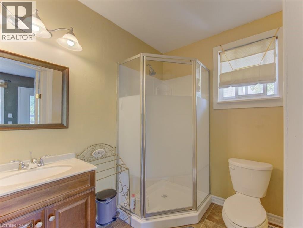 271 LONDON Road W - 18