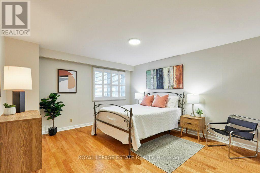 20 PINE AVENUE - 28