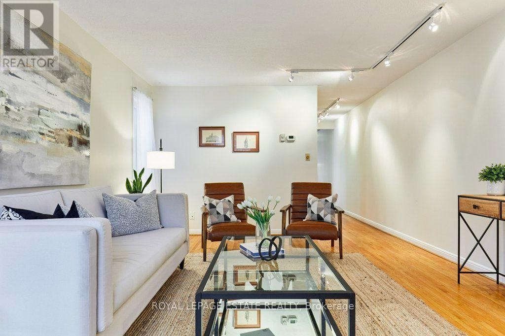 20 PINE AVENUE - 8