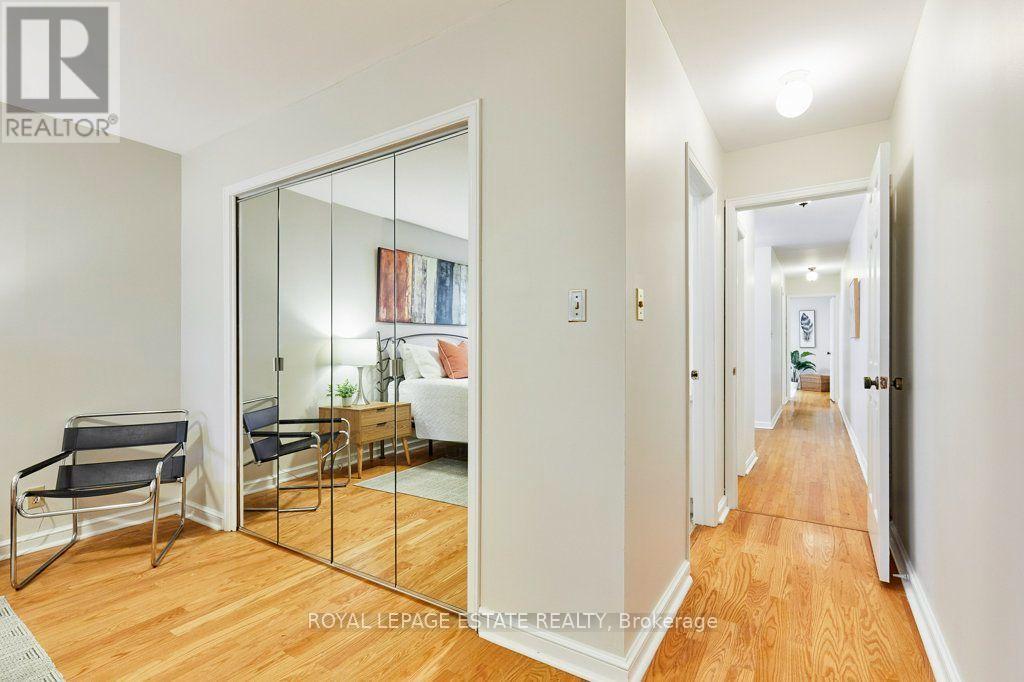20 PINE AVENUE - 30