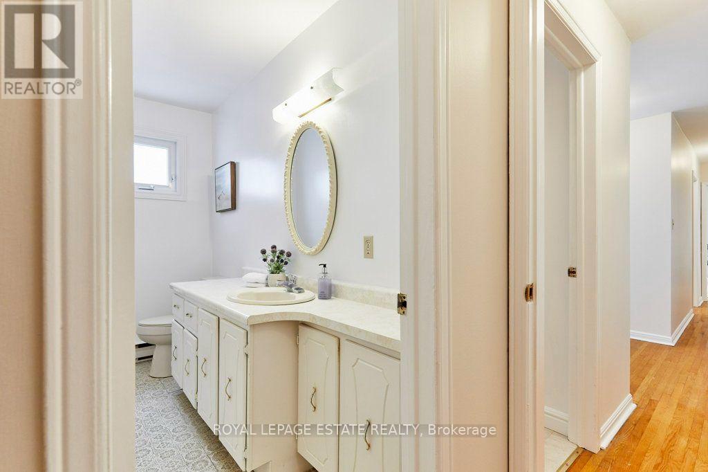 20 PINE AVENUE - 32