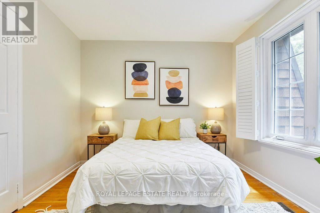 20 PINE AVENUE - 34