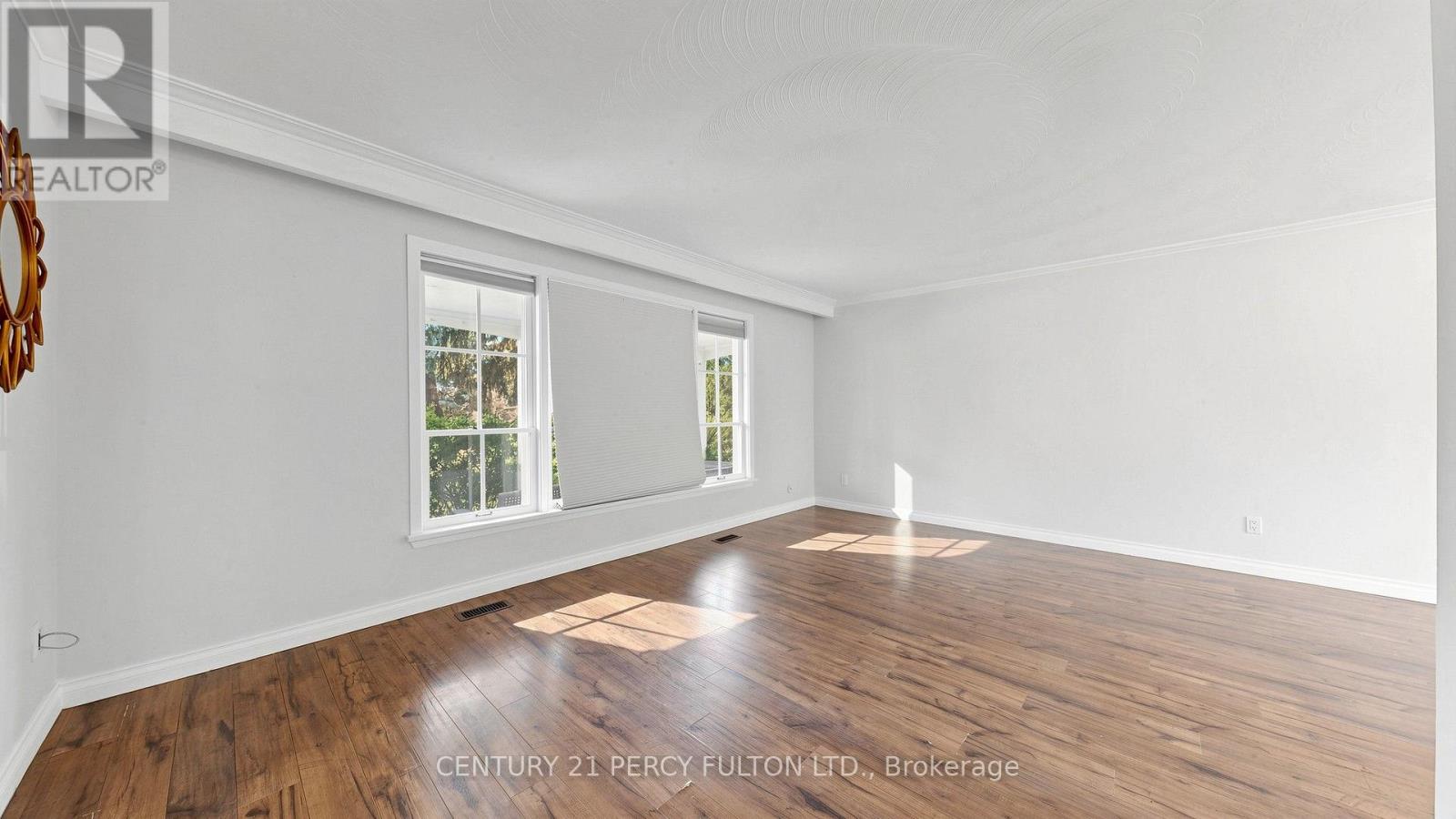126 SHERWOOD FOREST DRIVE - 10