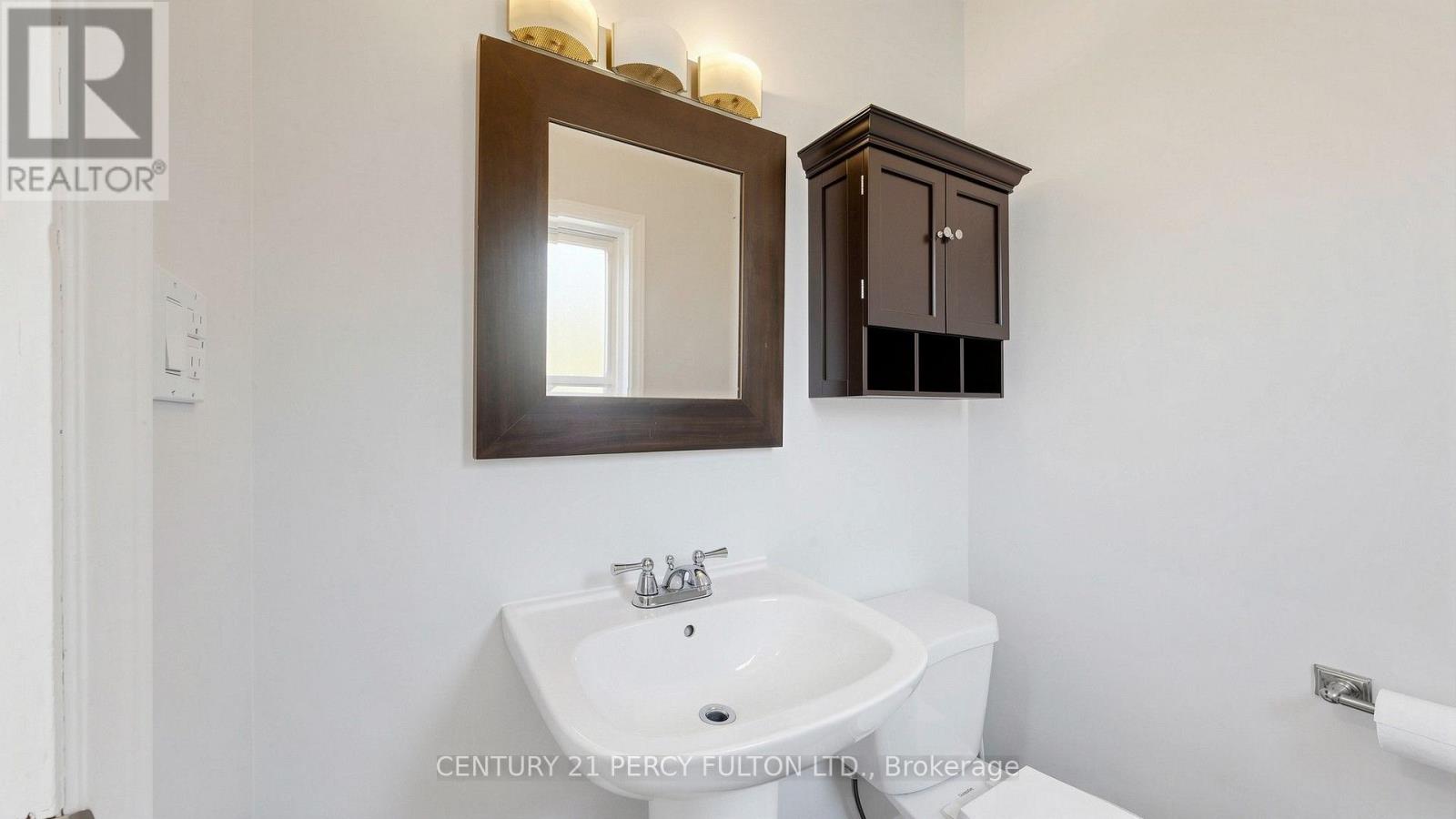 126 SHERWOOD FOREST DRIVE - 18