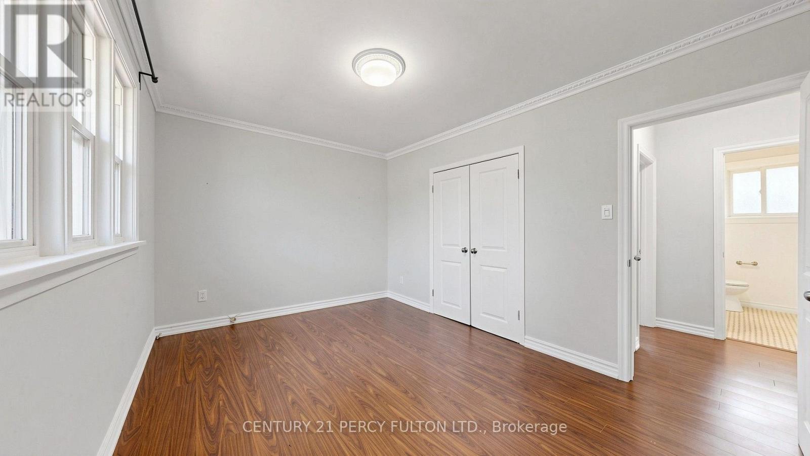 126 SHERWOOD FOREST DRIVE - 22