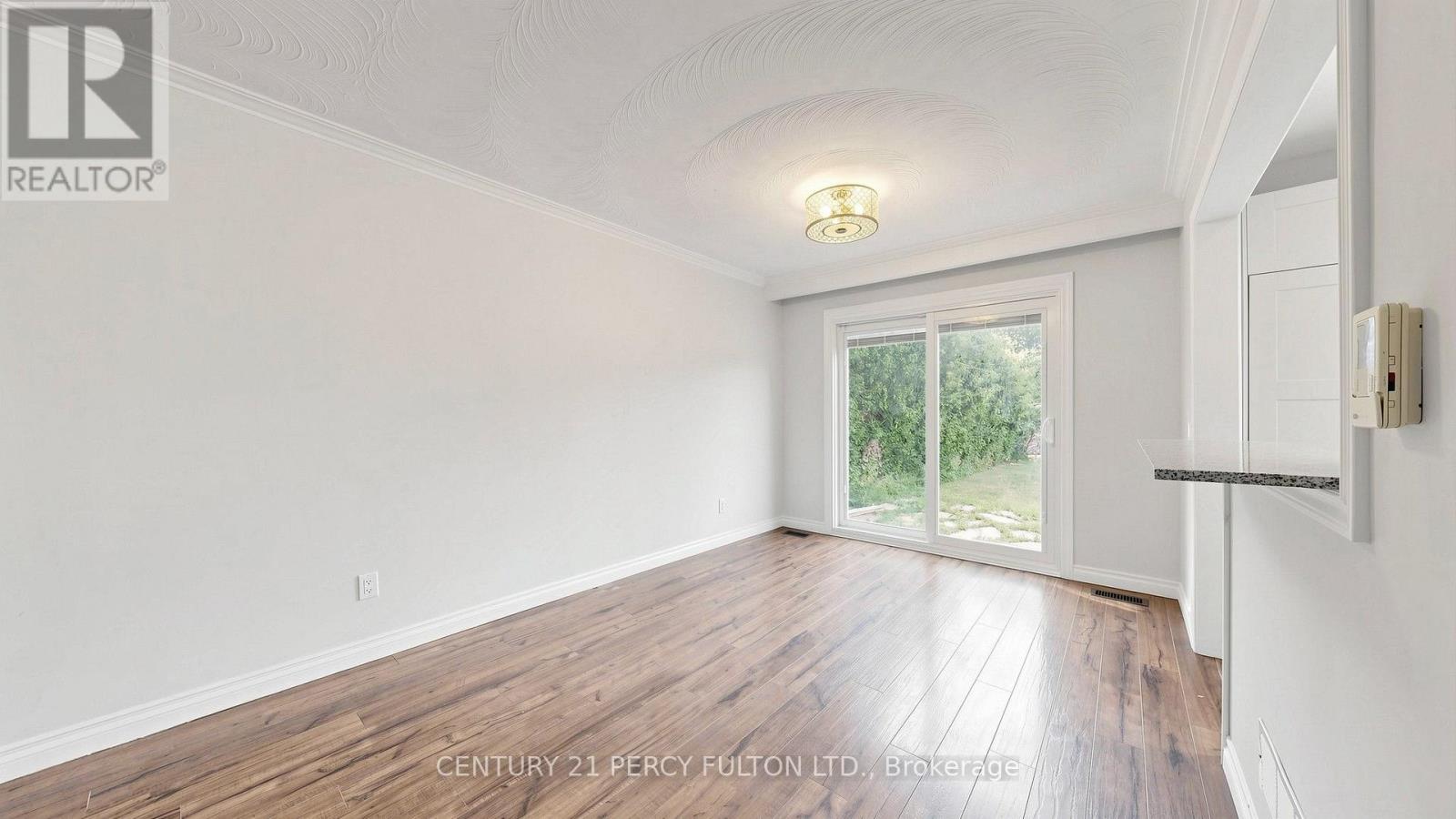 126 SHERWOOD FOREST DRIVE - 6