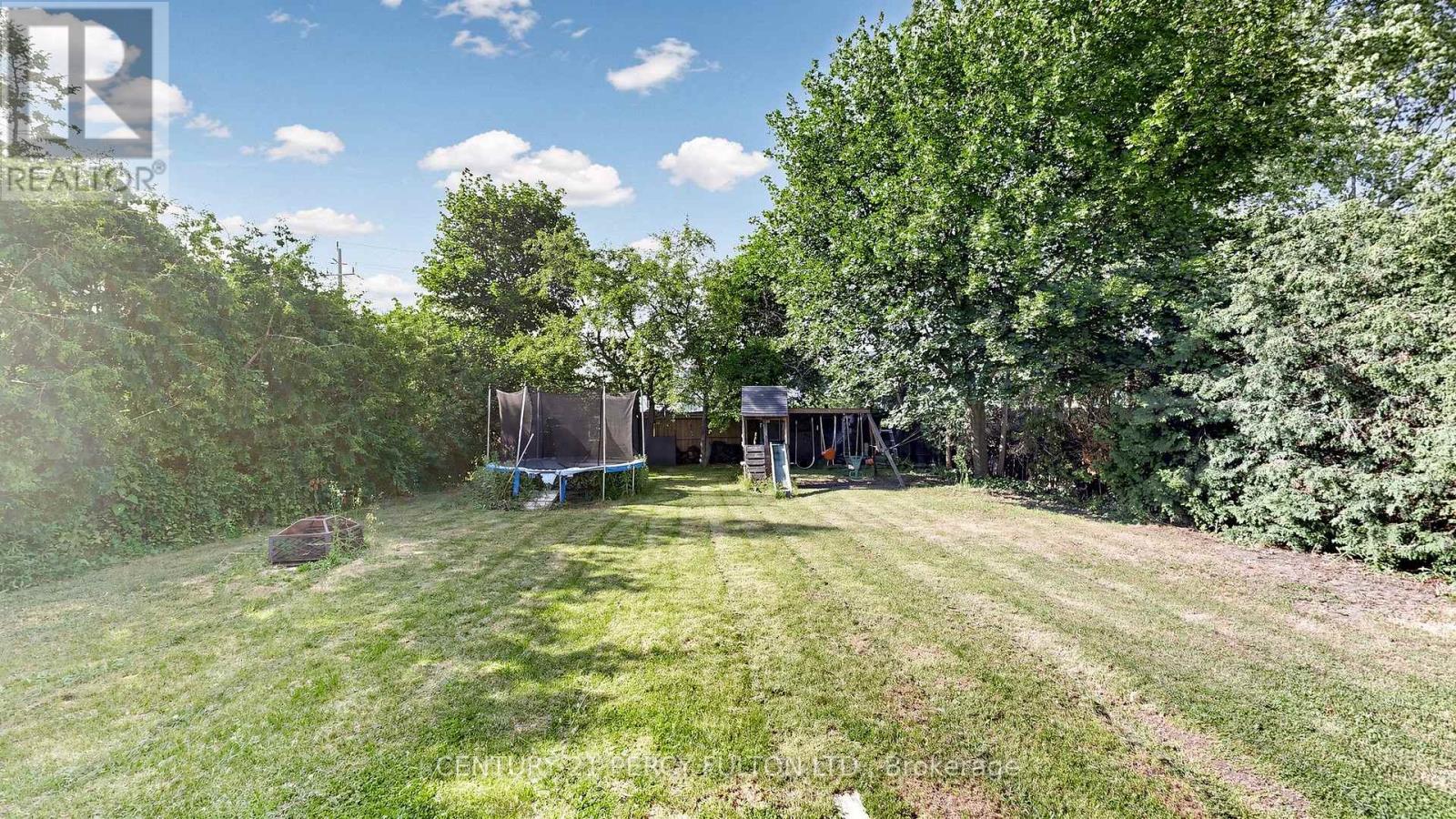 126 SHERWOOD FOREST DRIVE - 49
