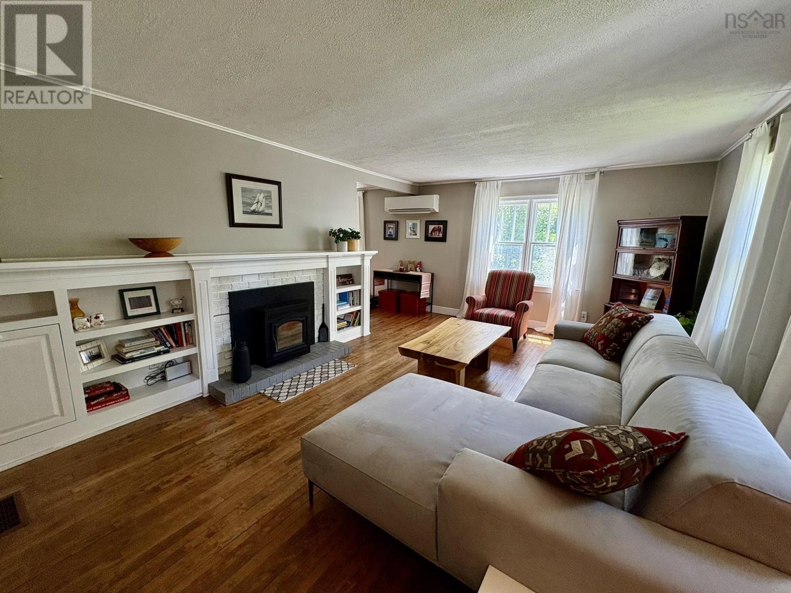 86 MAPLE Avenue - 13