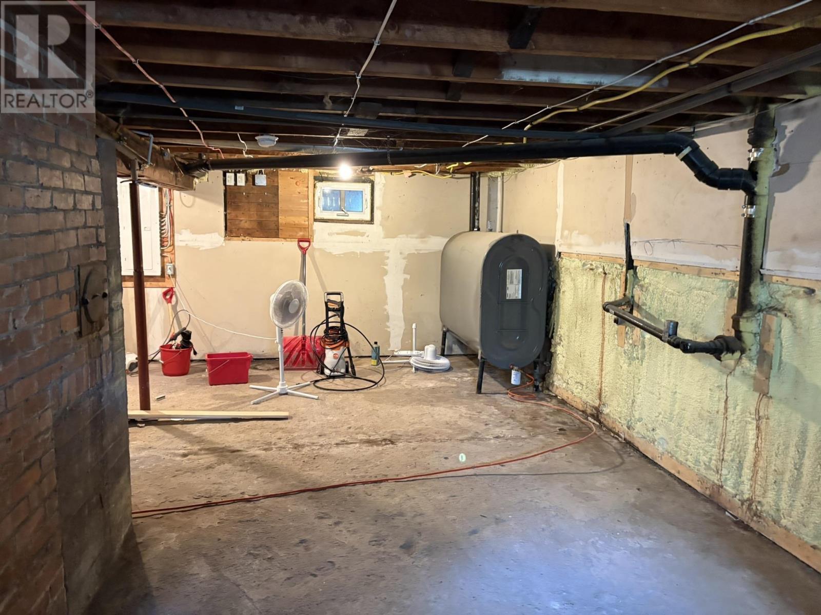 86 MAPLE Avenue - 32