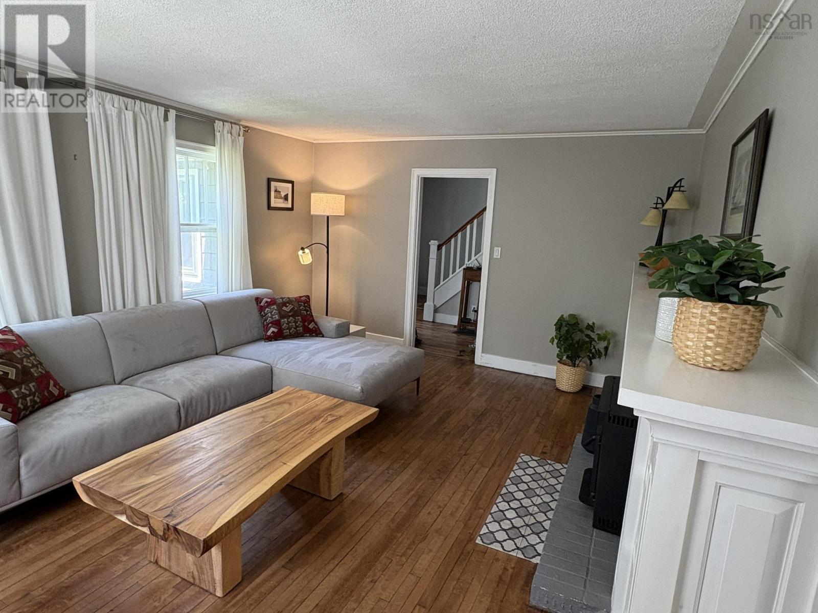 86 MAPLE Avenue - 15