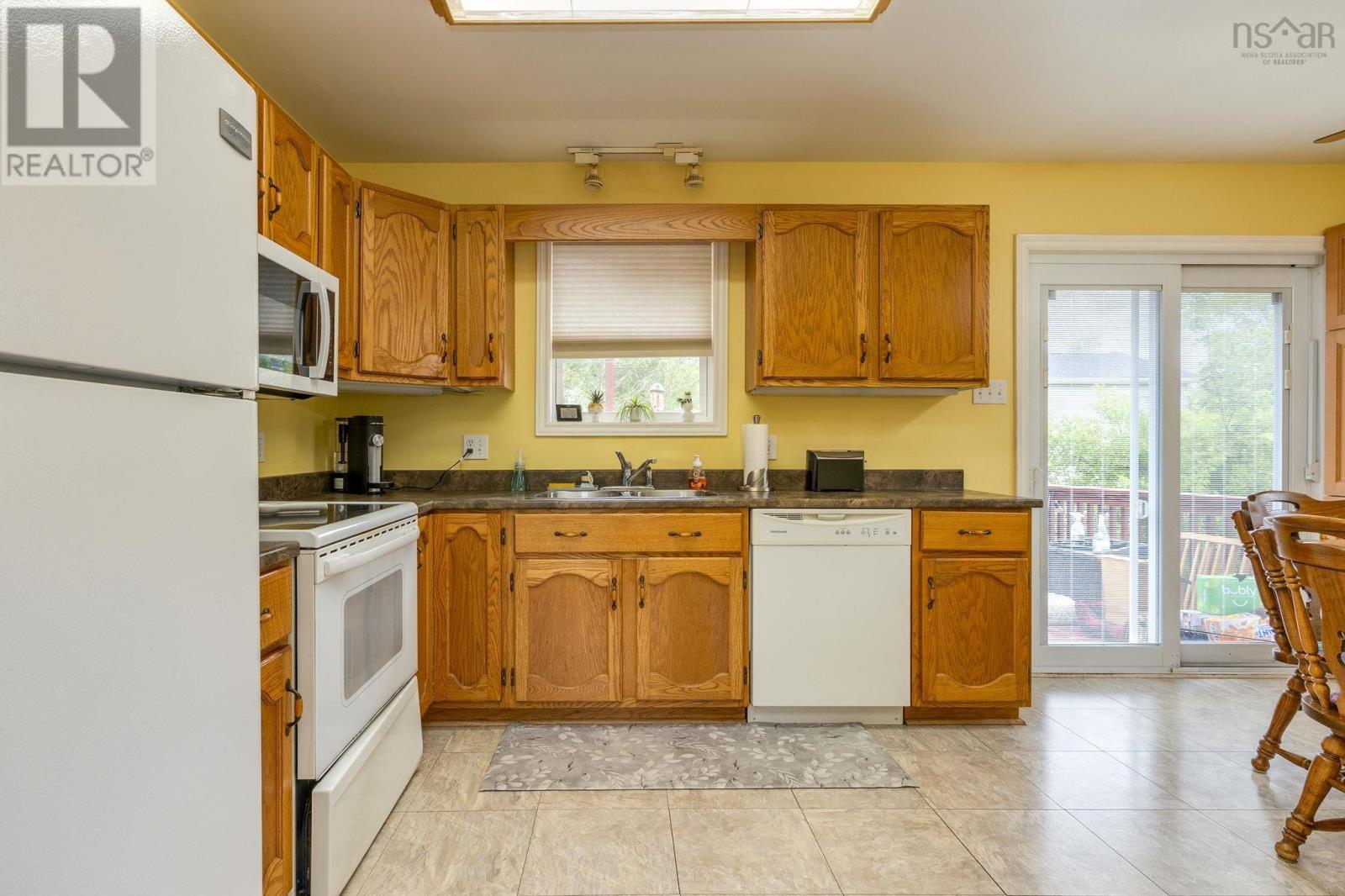 89 Boyd Avenue - 8