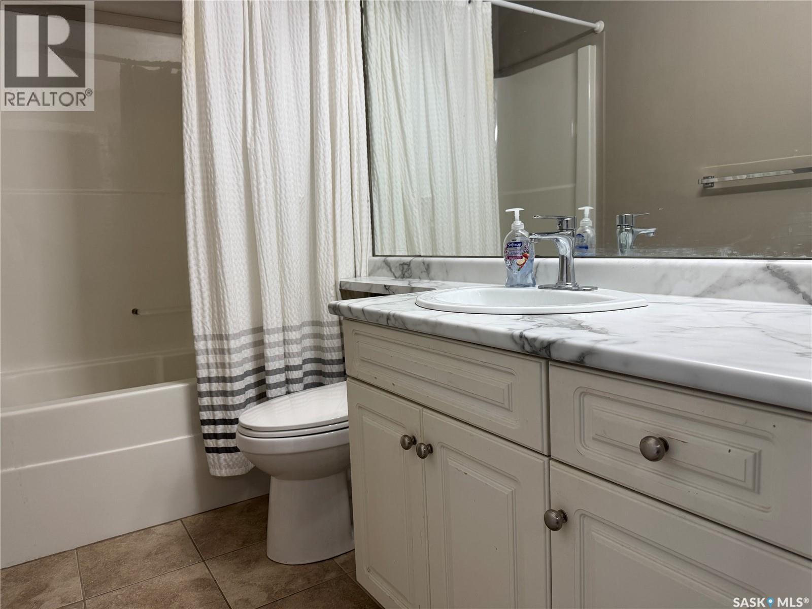 #82 203 Herold TERRACE - 19