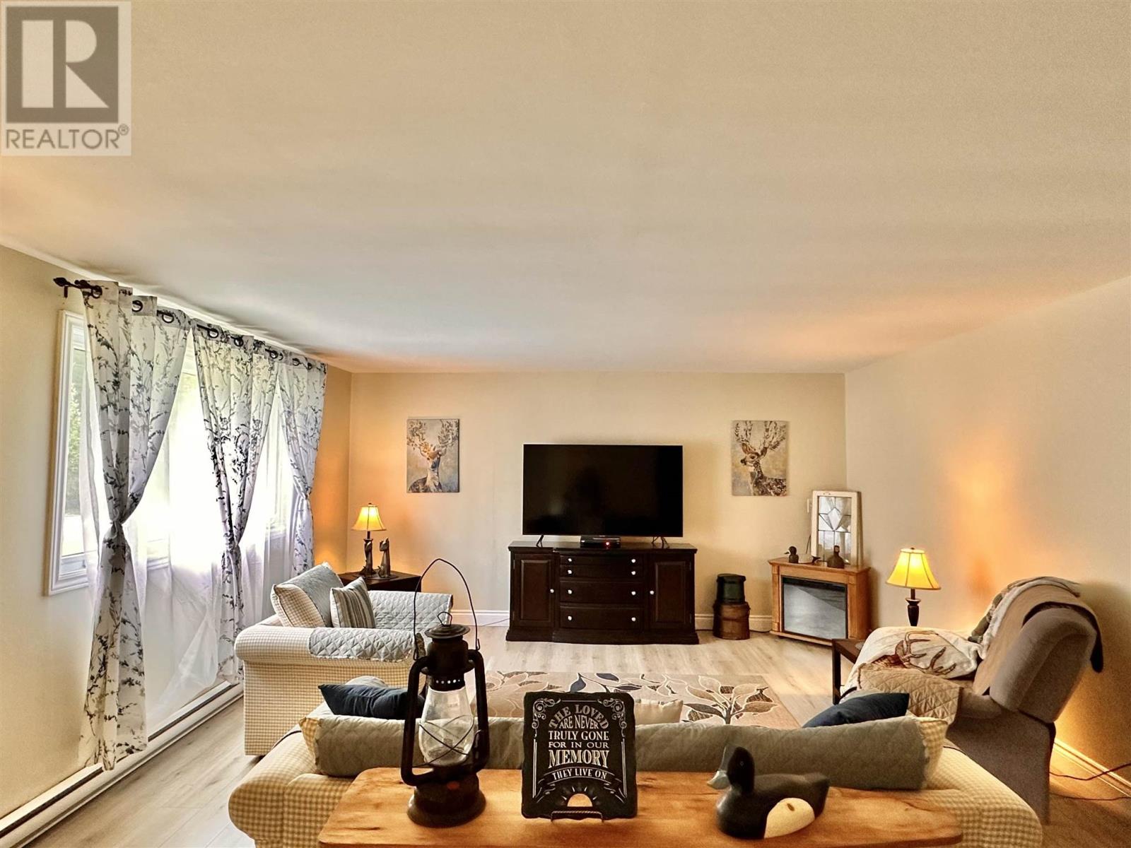 1157 Martin RD - 7