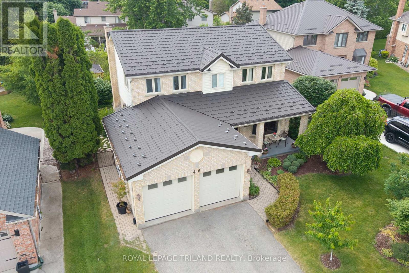 46 GARDEN WALK - 2