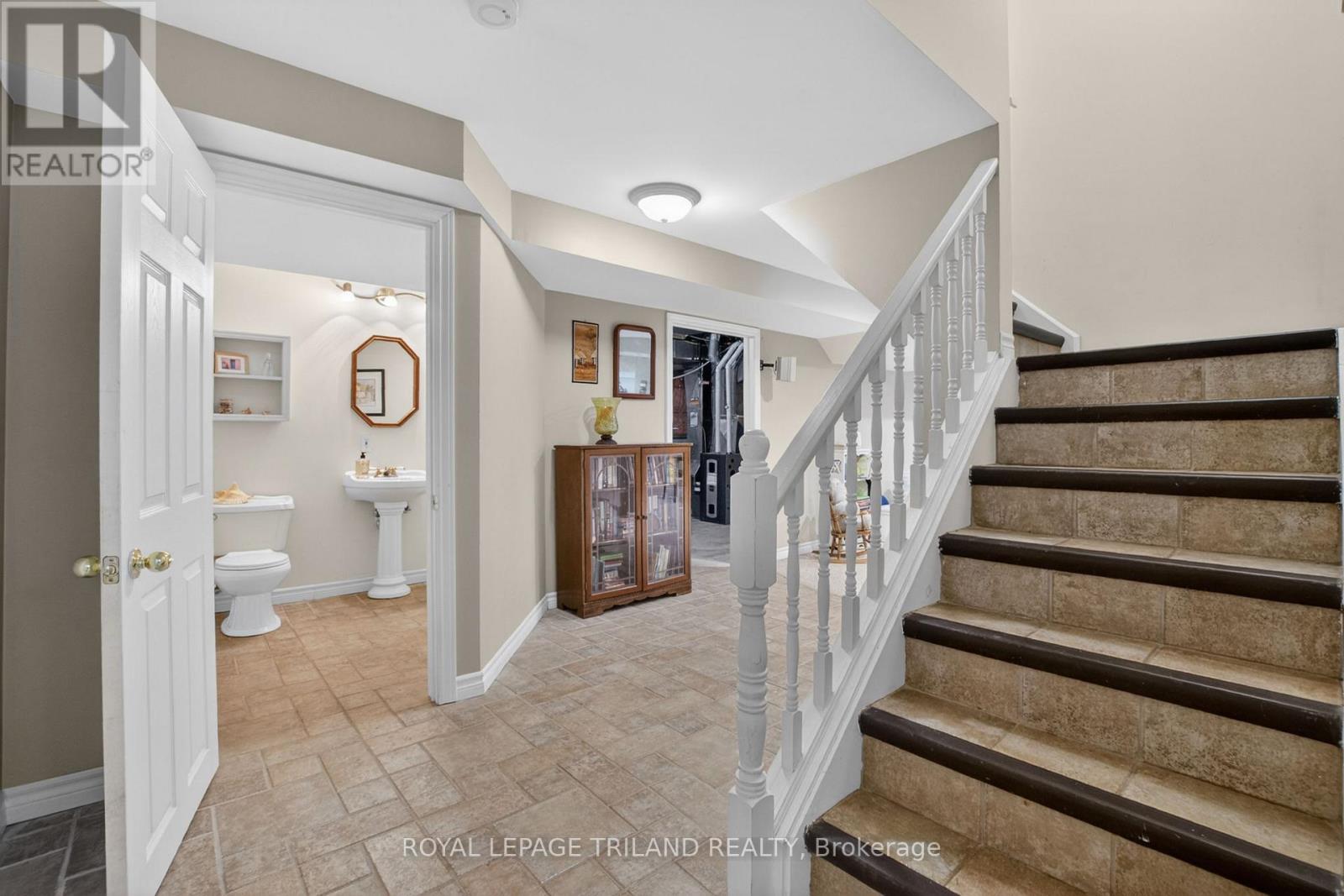 46 GARDEN WALK - 29