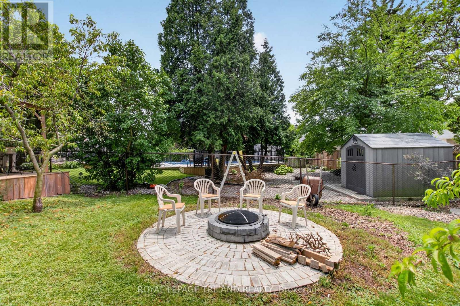 46 GARDEN WALK - 40