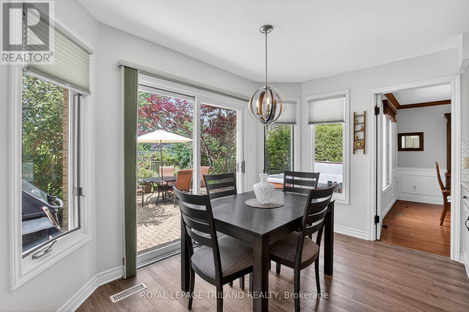 46 GARDEN WALK - 9