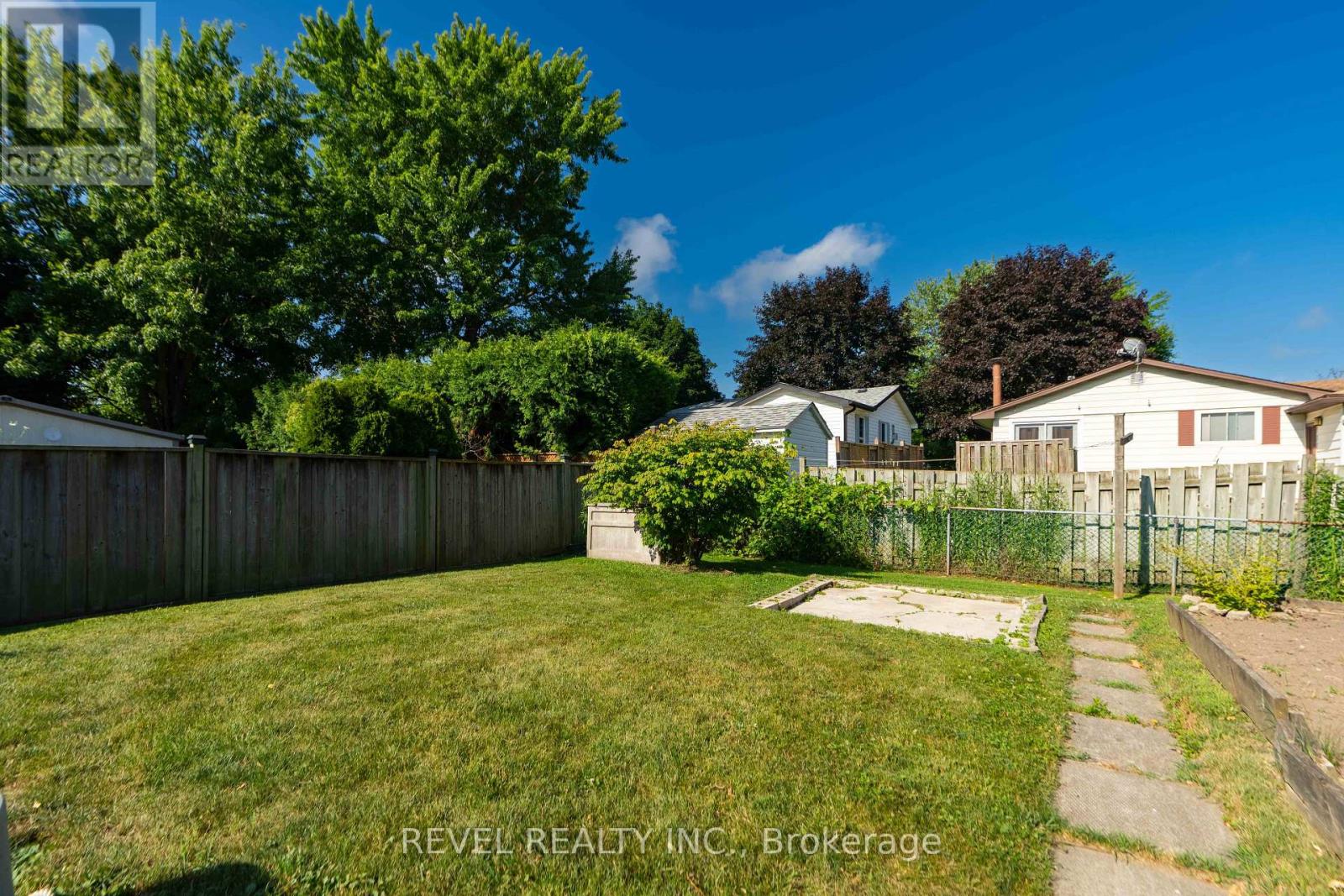 32 BRUNSWICK AVENUE - 10