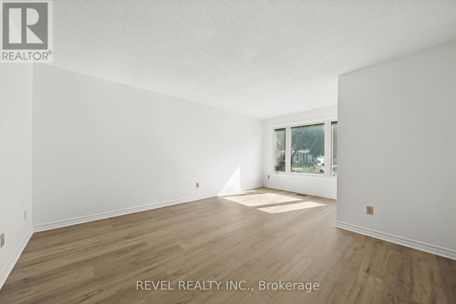 32 BRUNSWICK AVENUE - 17