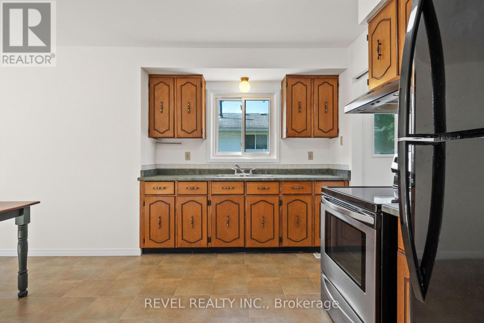 32 BRUNSWICK AVENUE - 19