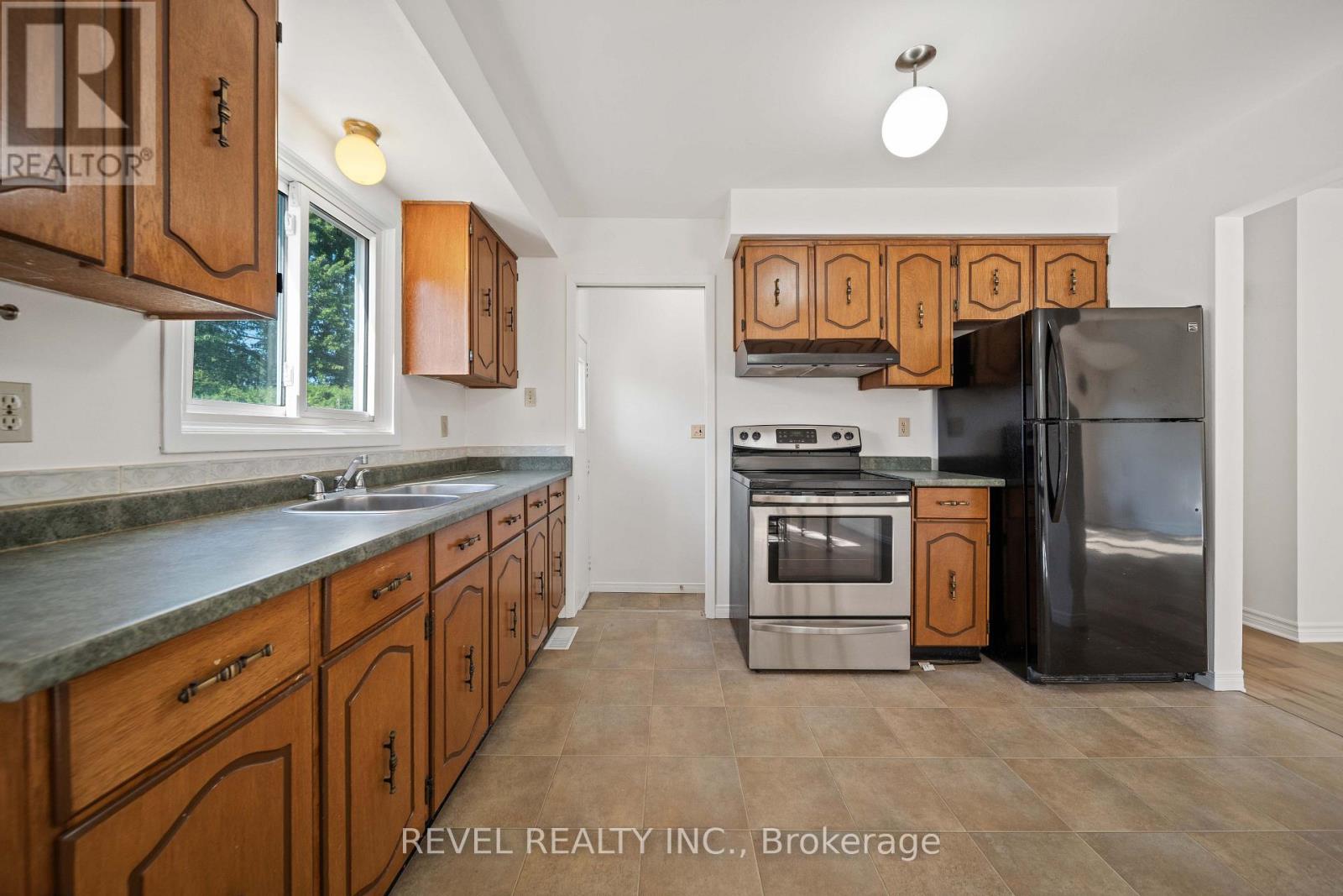 32 BRUNSWICK AVENUE - 20