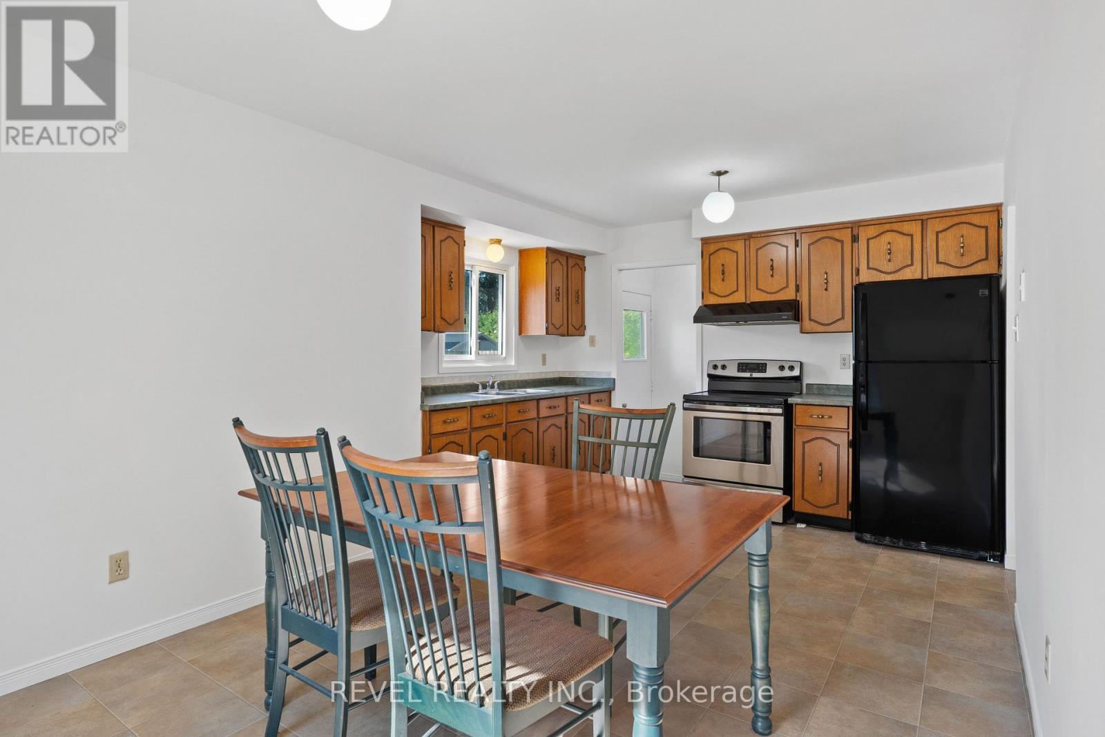 32 BRUNSWICK AVENUE - 25