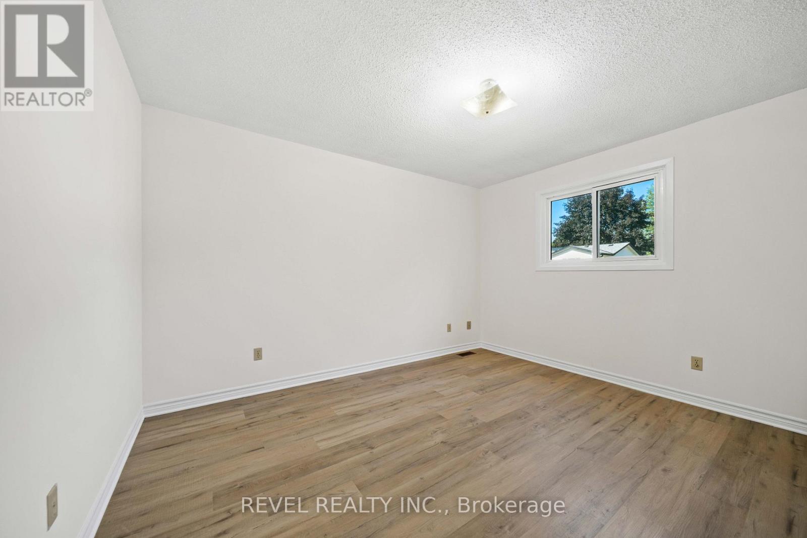 32 BRUNSWICK AVENUE - 29