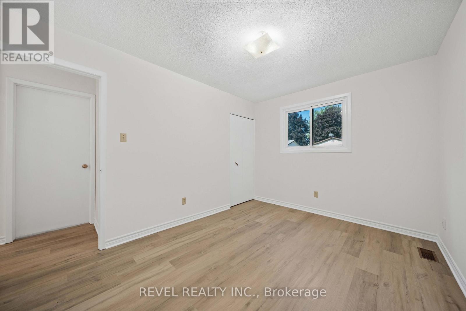 32 BRUNSWICK AVENUE - 32