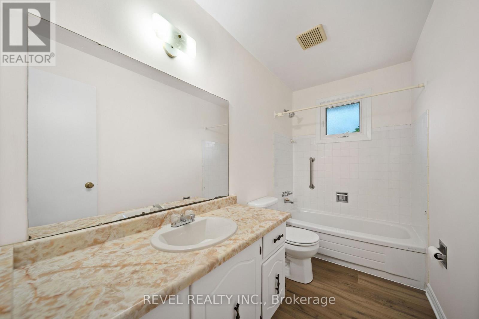 32 BRUNSWICK AVENUE - 33