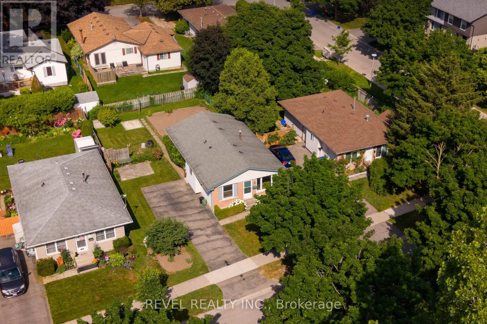 32 BRUNSWICK AVENUE - 41