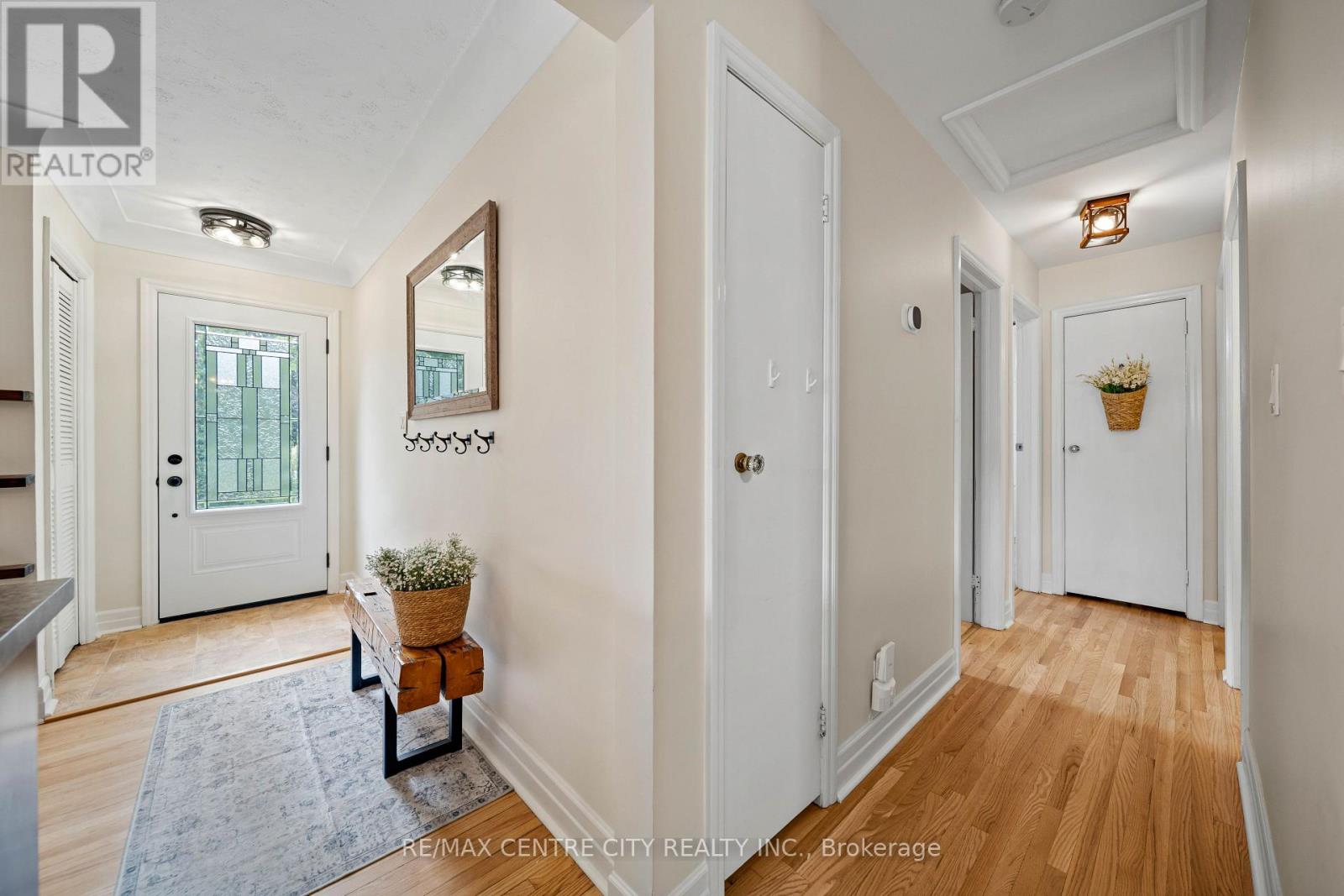 137 CENTENNIAL AVENUE - 15