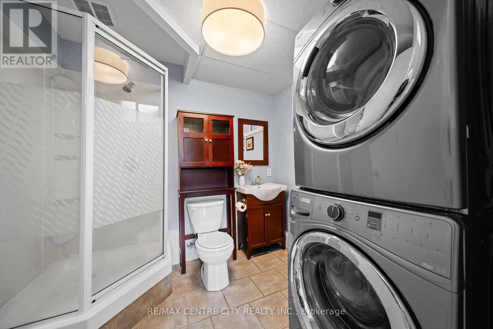 137 CENTENNIAL AVENUE - 23