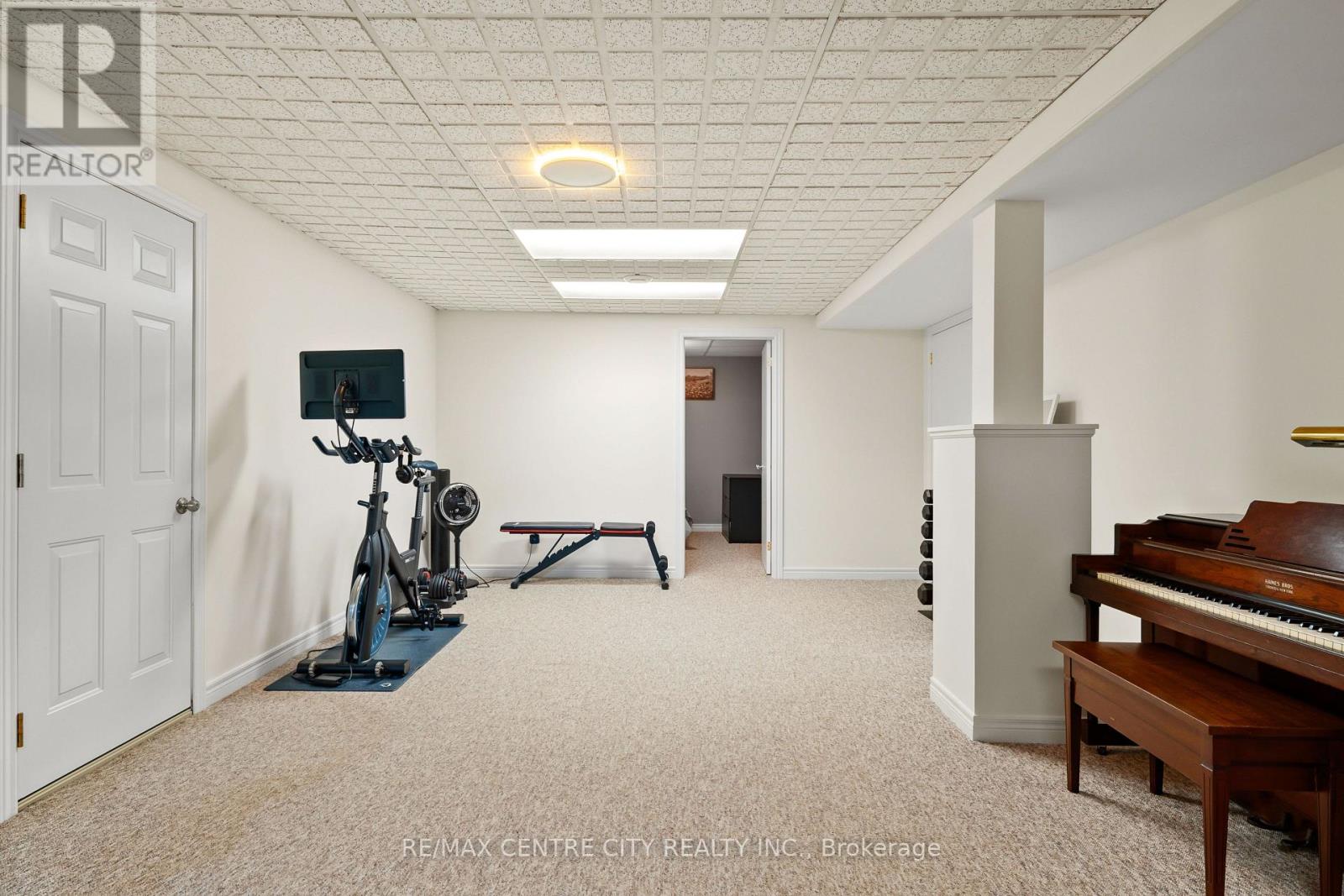 137 CENTENNIAL AVENUE - 26