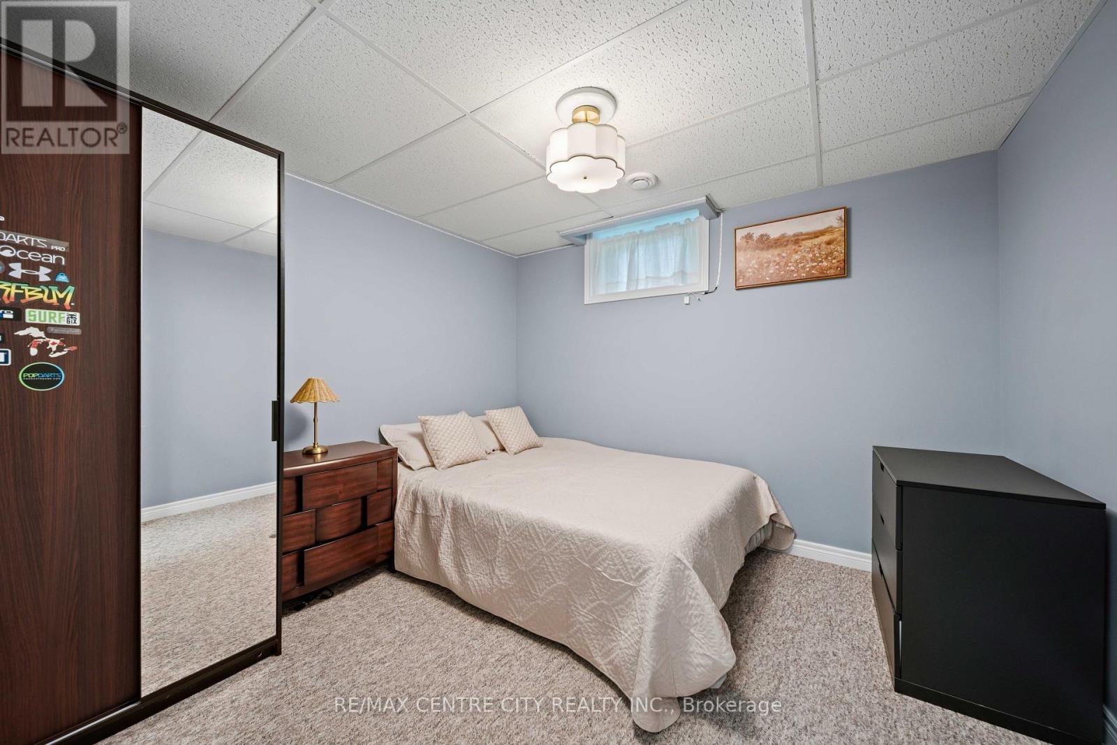 137 CENTENNIAL AVENUE - 27