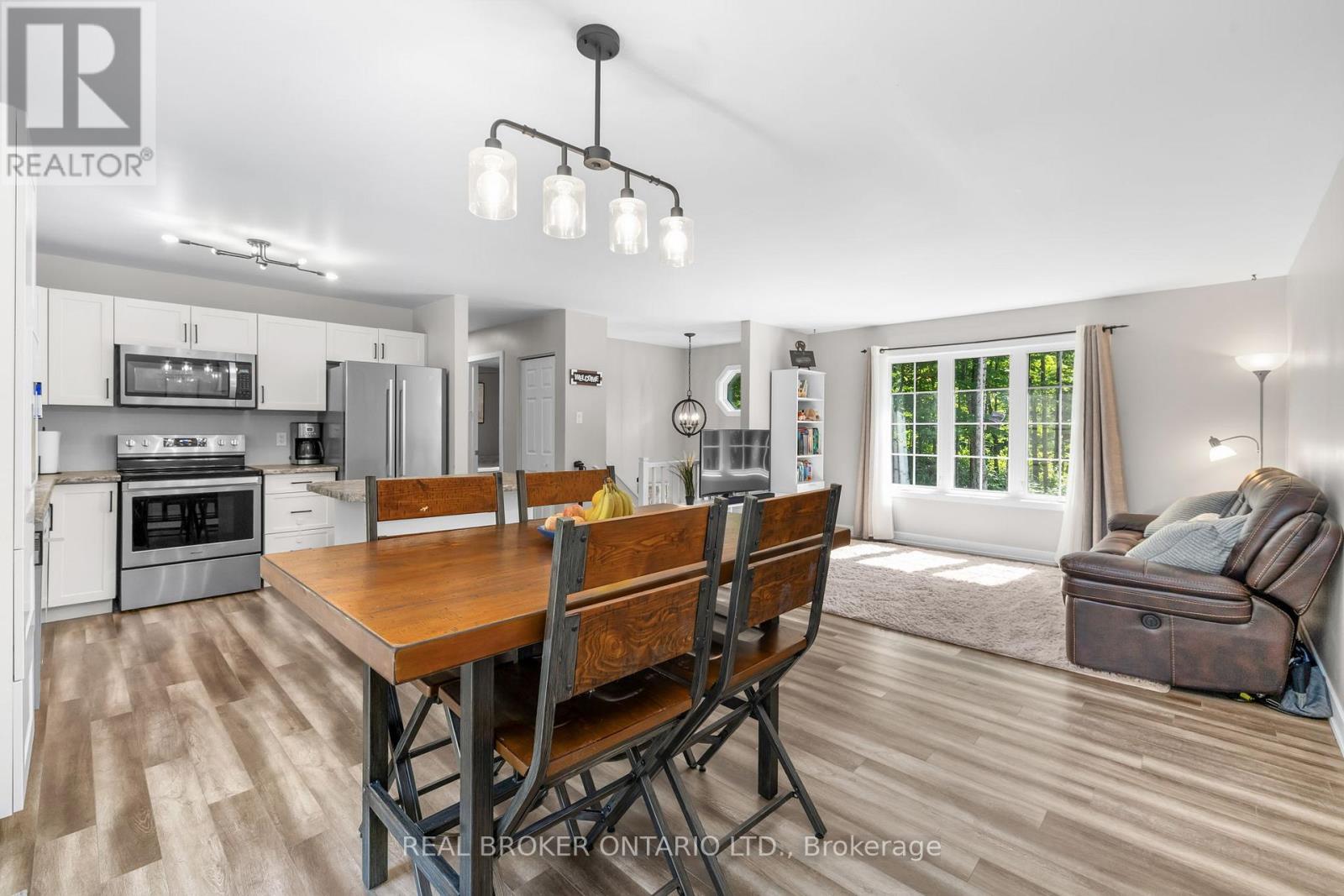 804 DARLING ROAD - Image 12
