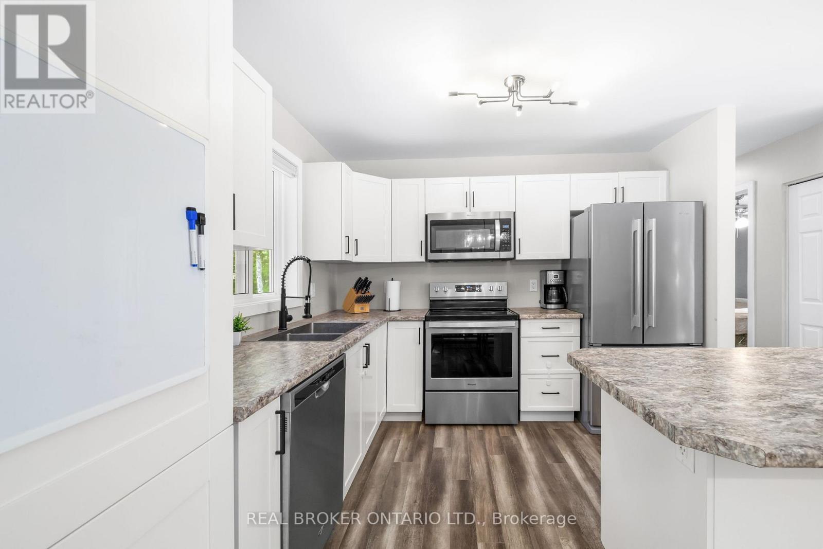 804 DARLING ROAD - Image 15