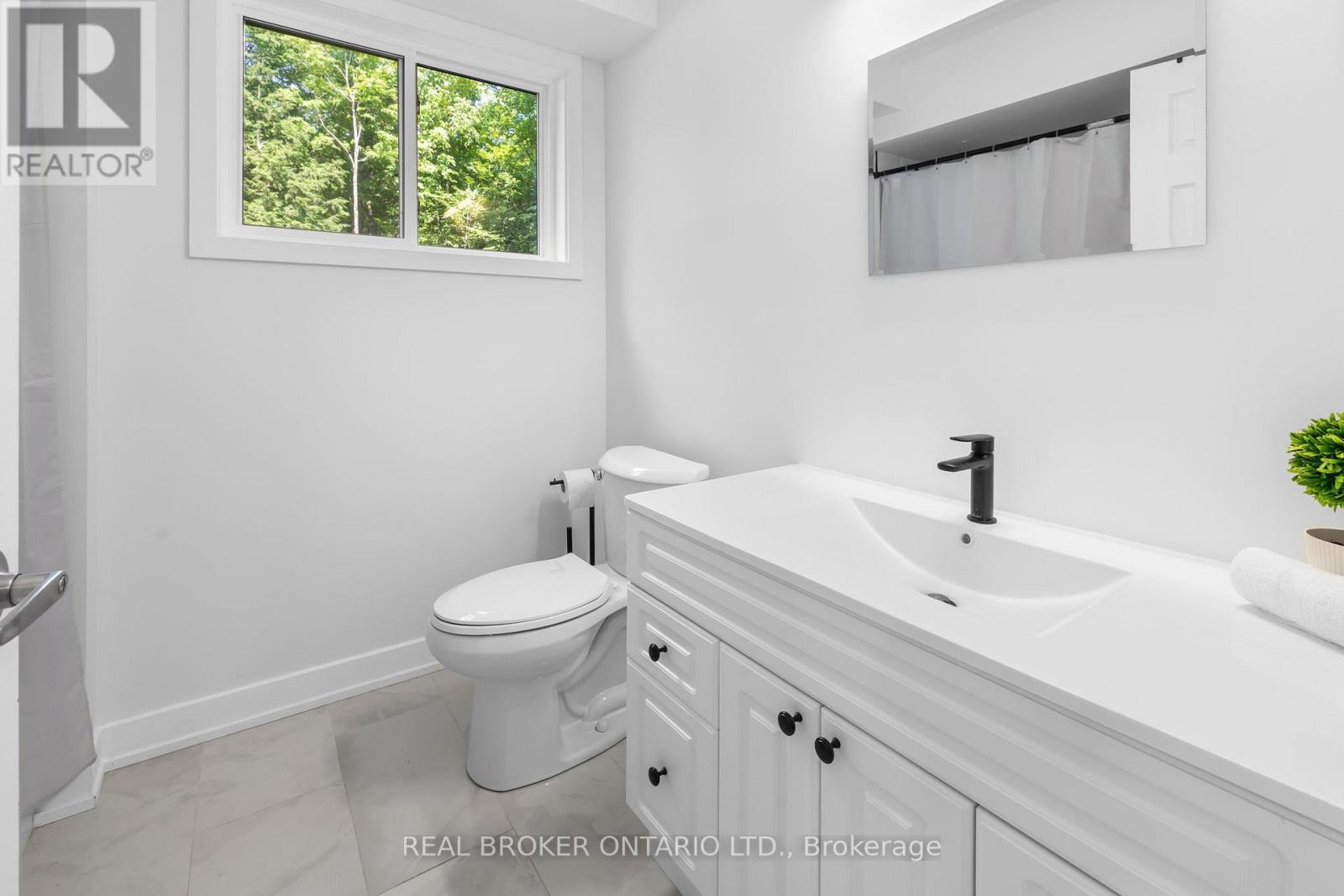 804 DARLING ROAD - Image 34
