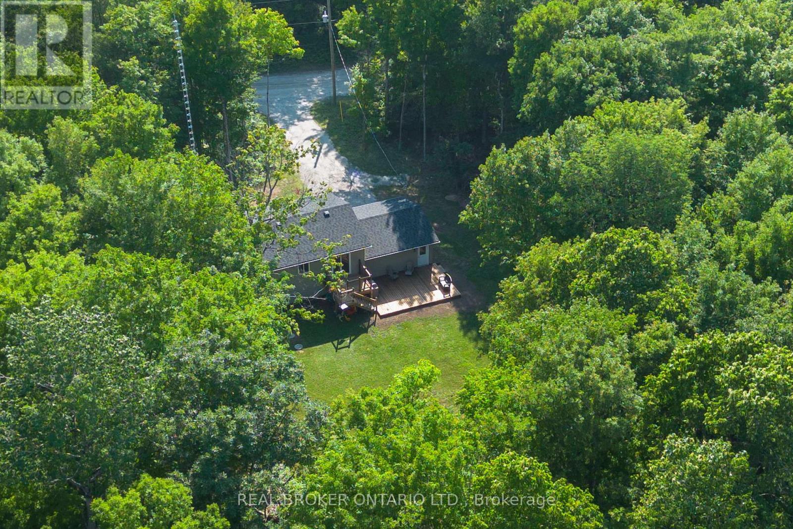 804 DARLING ROAD - Image 47