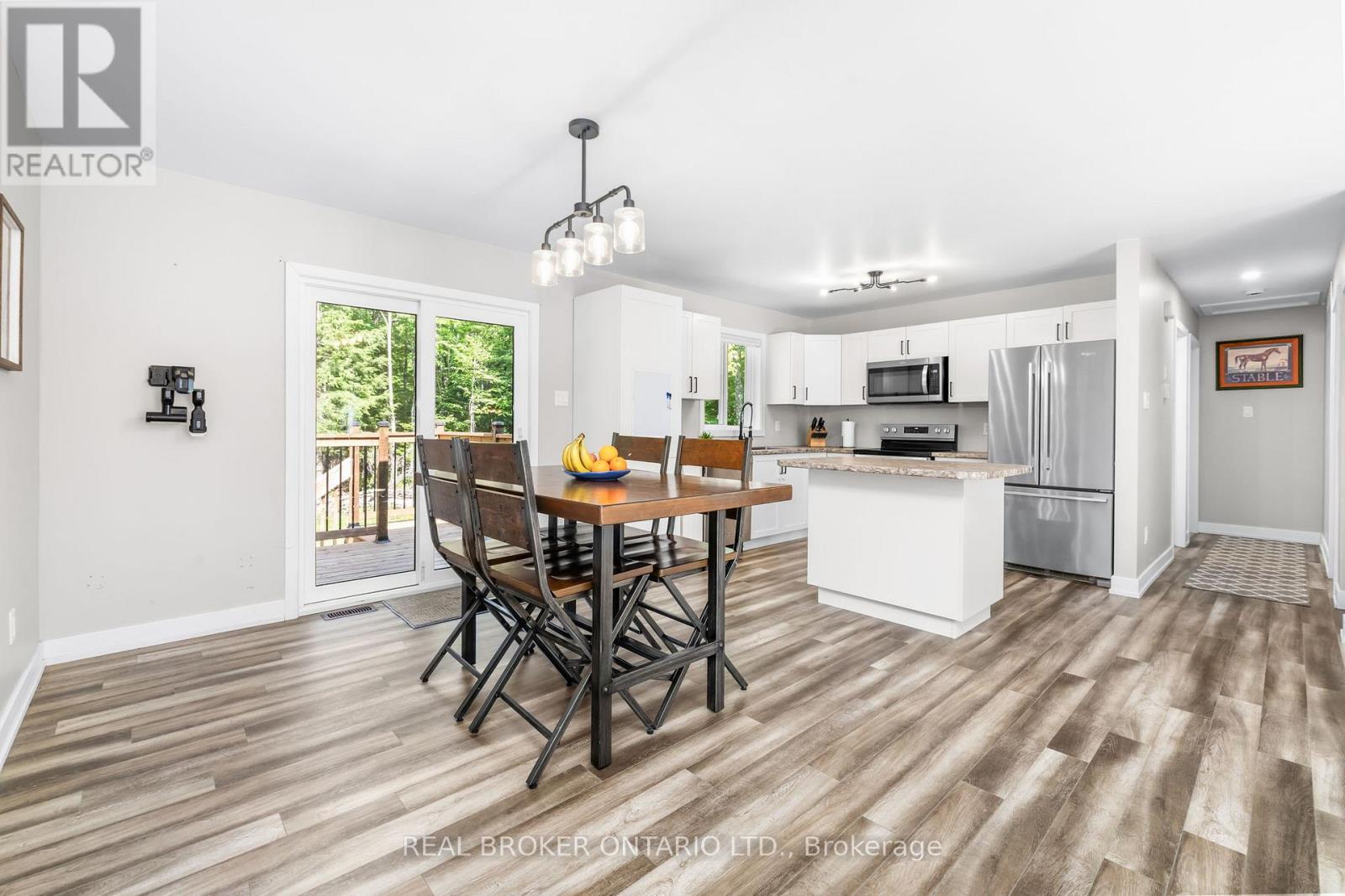 804 DARLING ROAD - Image 9