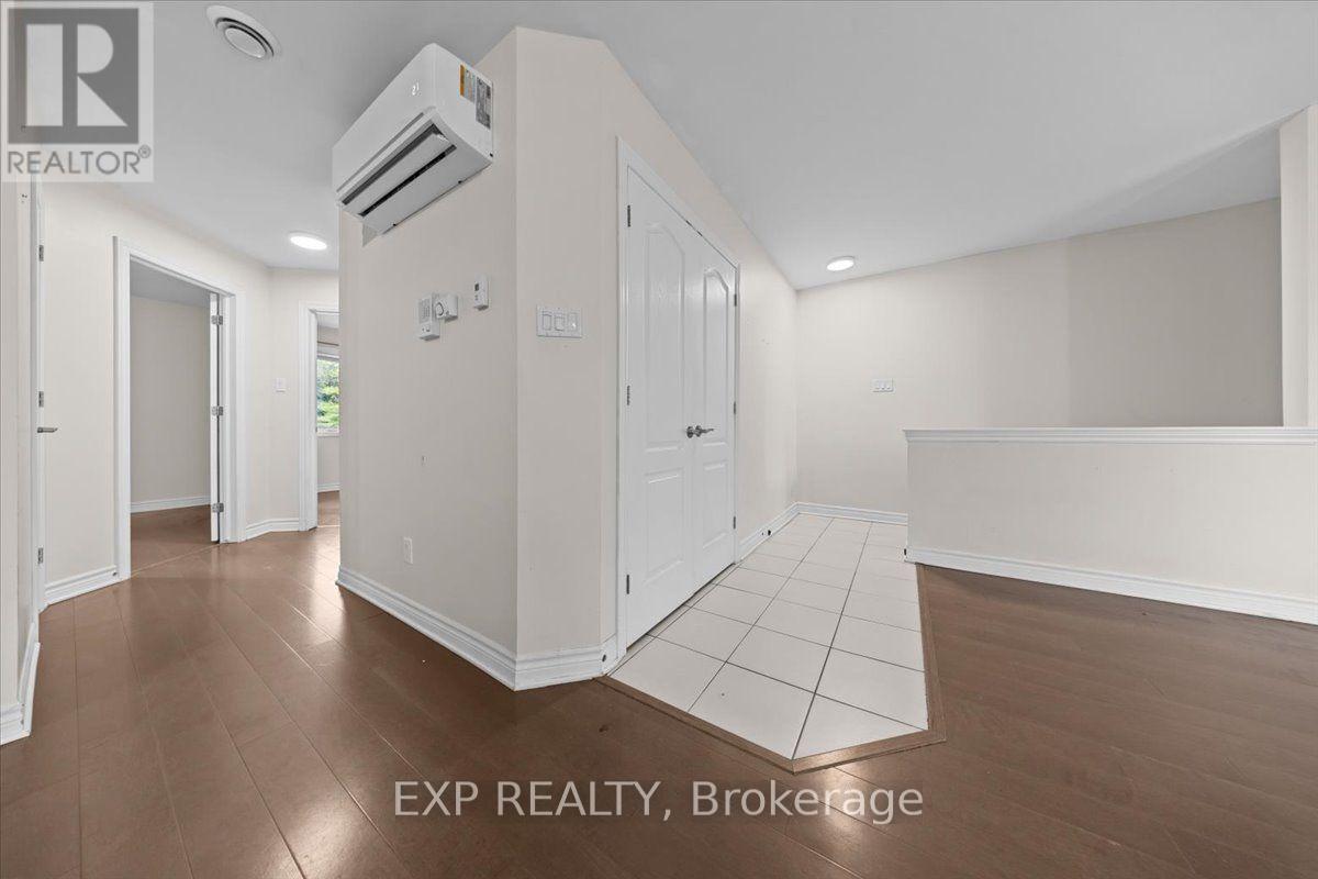 #202 245 EQUINOX DRIVE E - 16