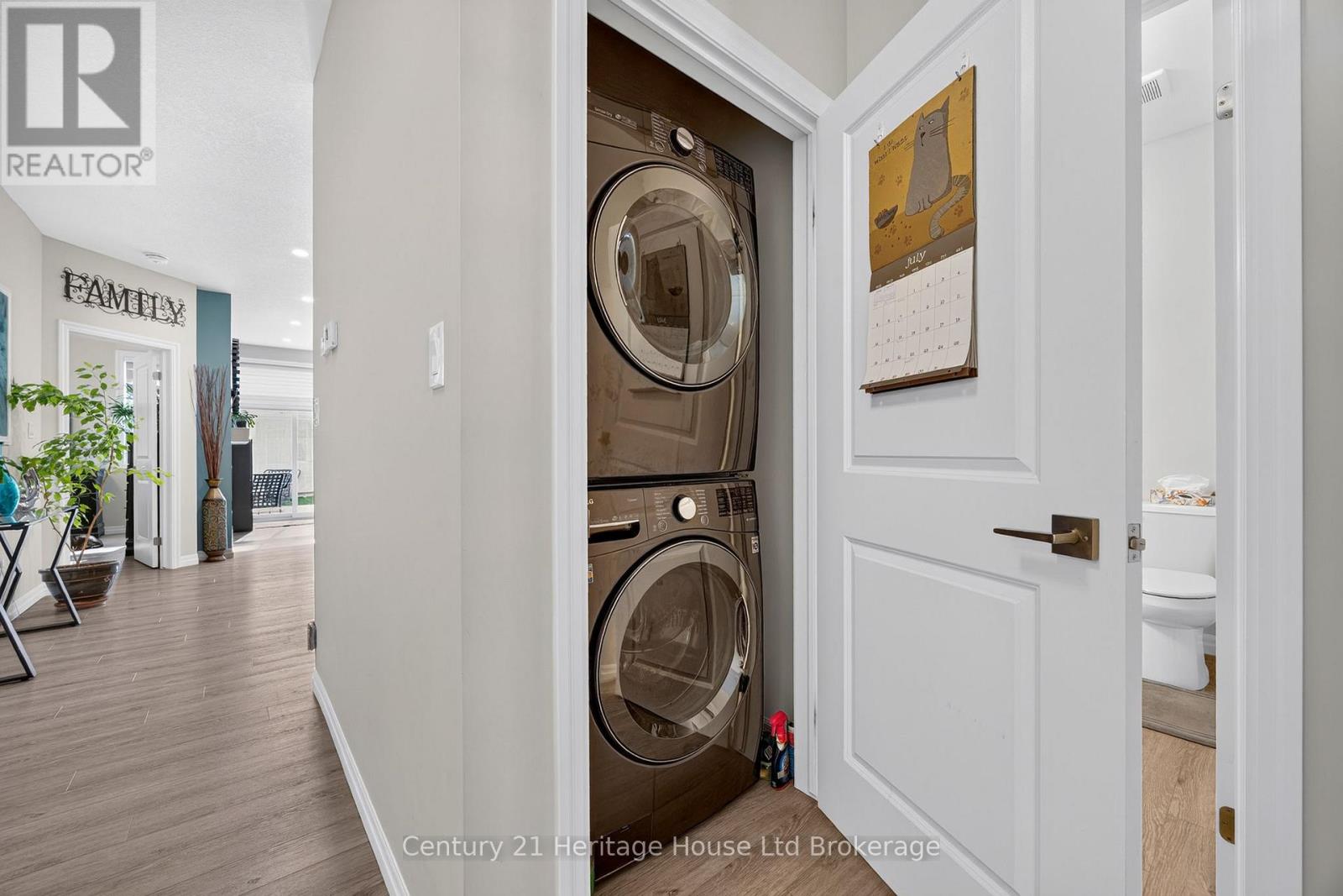 16 HUNTLEY AVENUE - 17