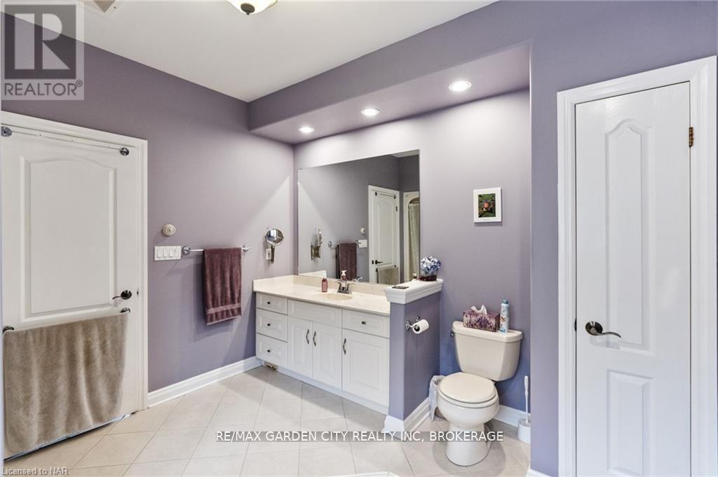 100 THOROLD ROAD E - 20