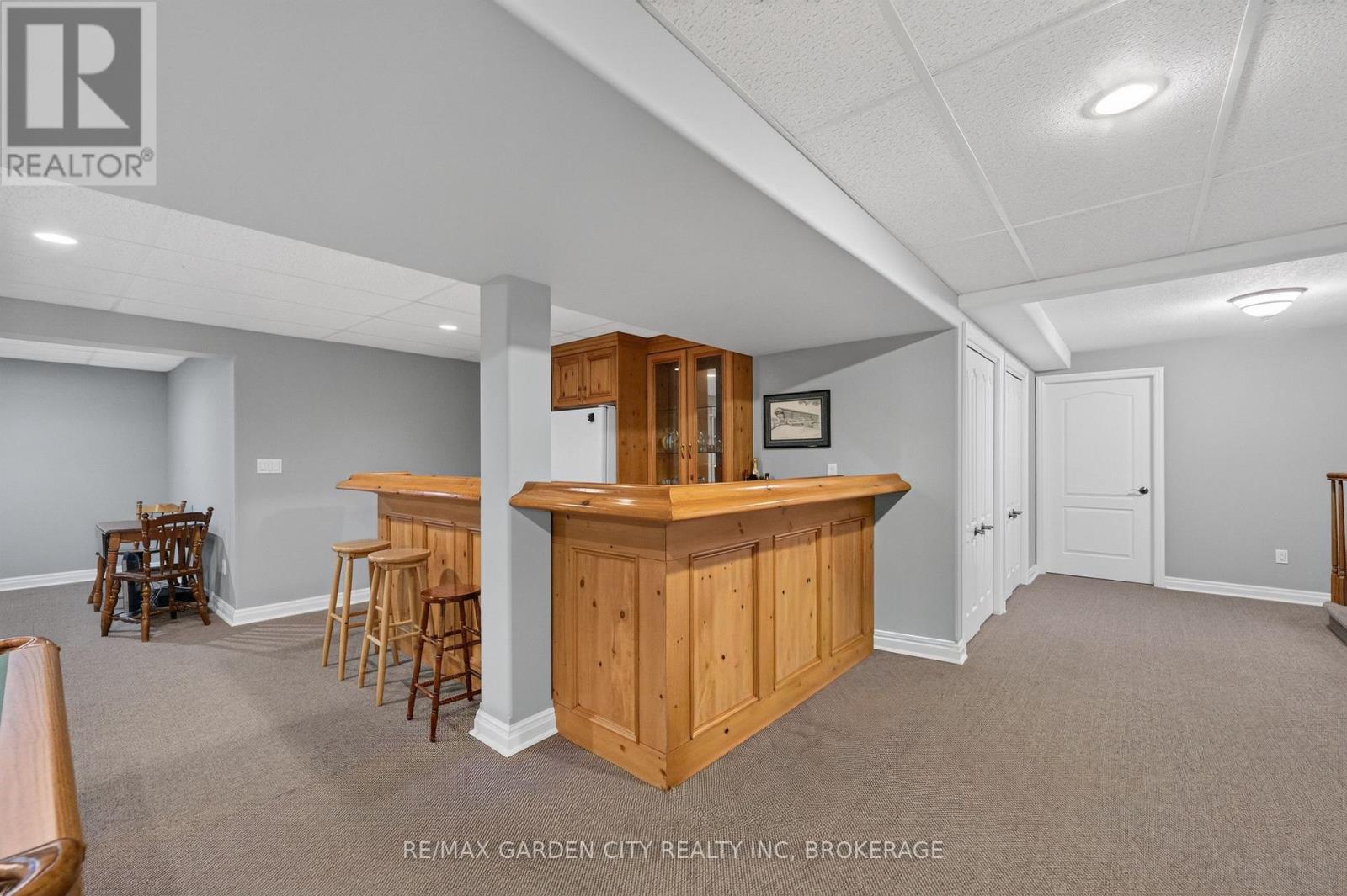 100 THOROLD ROAD E - 23