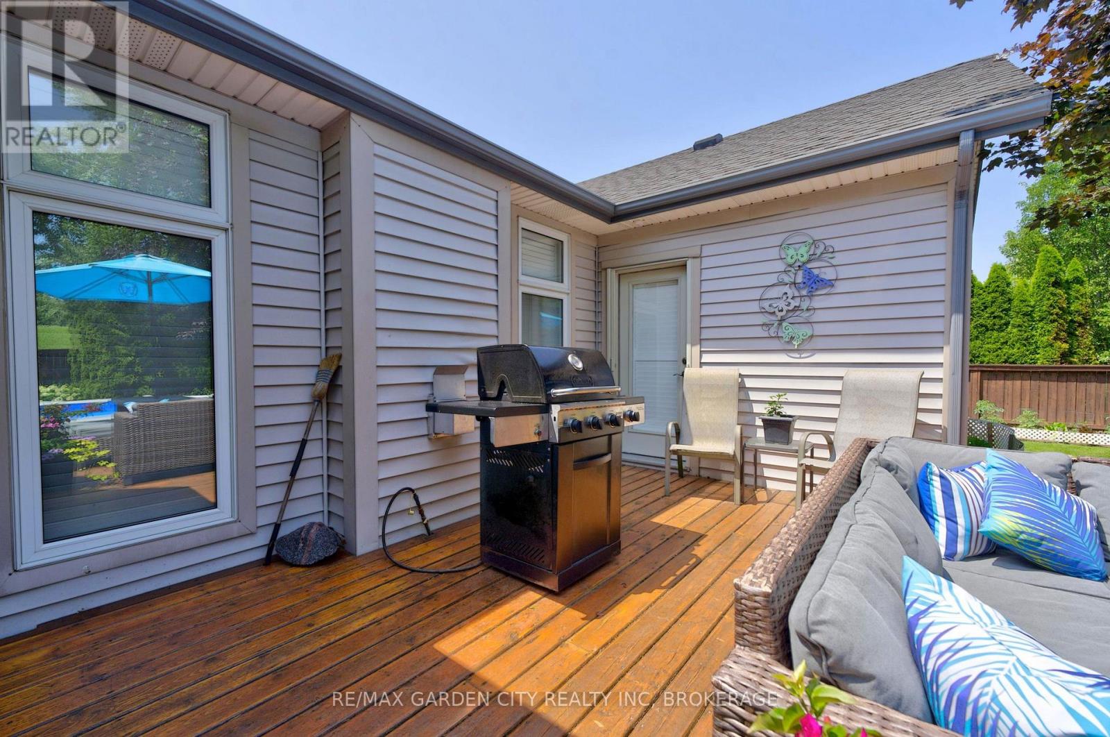 100 THOROLD ROAD E - 35